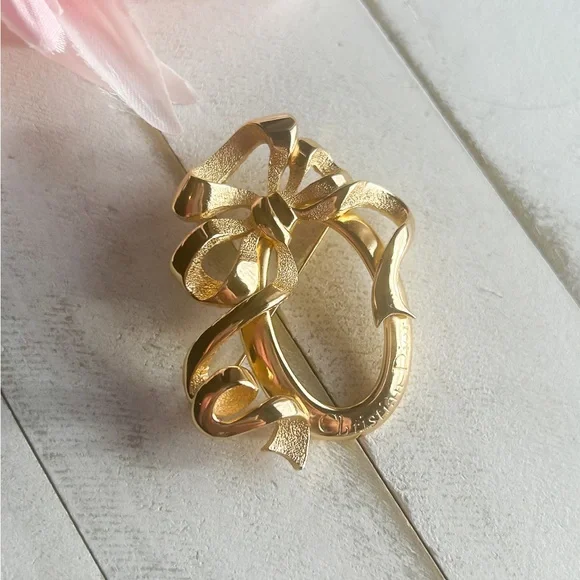 Authentic Dior Gold Ribbon Bow Brooch, 1980’s Vintage Brooch, designer jewelry - Picture 6 of 13